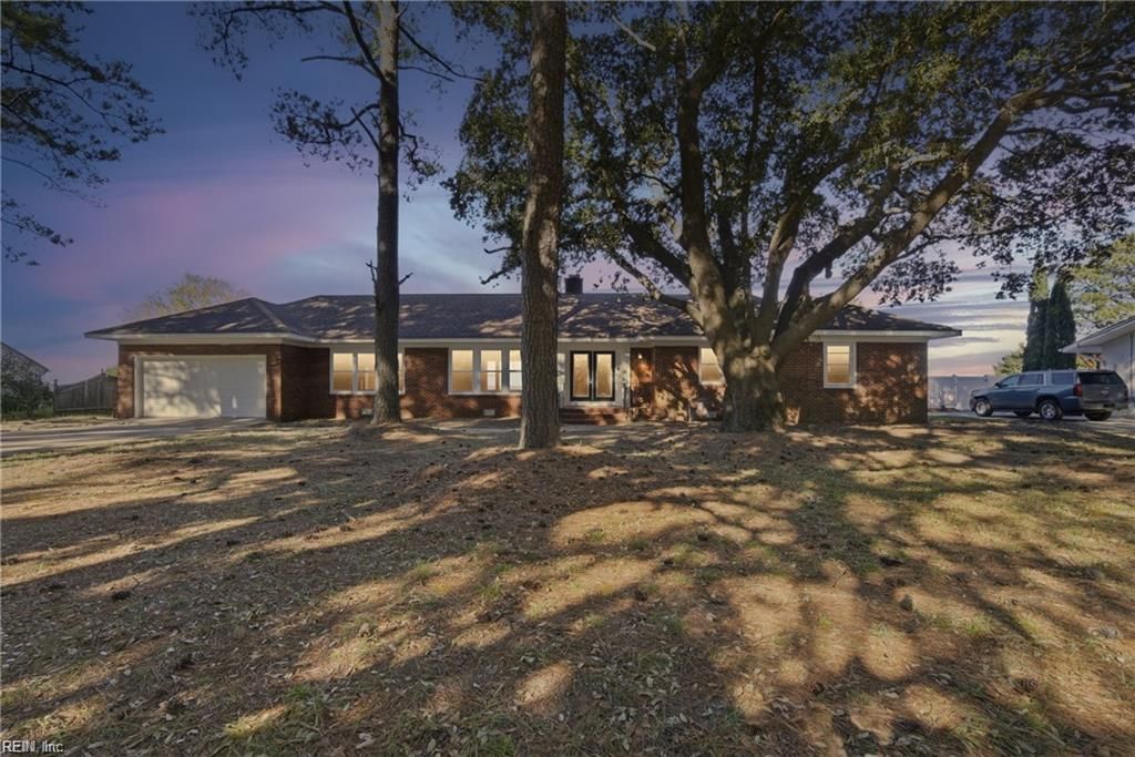 Photo of 4619 River Shore Drive, Portsmouth, VA 23703 (MLS # 10627202)