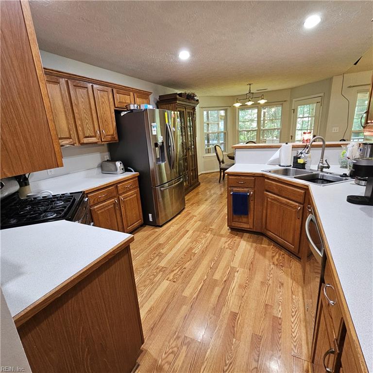 520 Hickory CRES