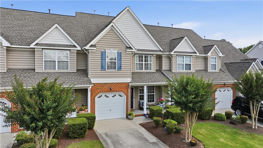 Photo of 834 Devereaux Drive, Virginia Beach, VA 23462 (MLS # 10640499)