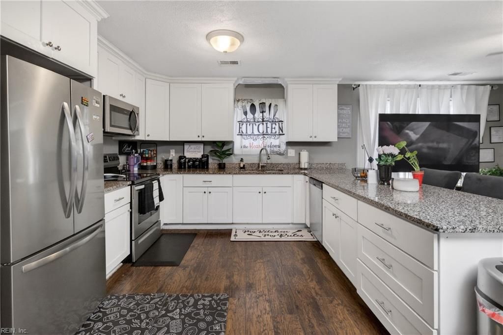 Photo of 9 Cammy Circle, Portsmouth, VA 23703 (MLS # 10634051)