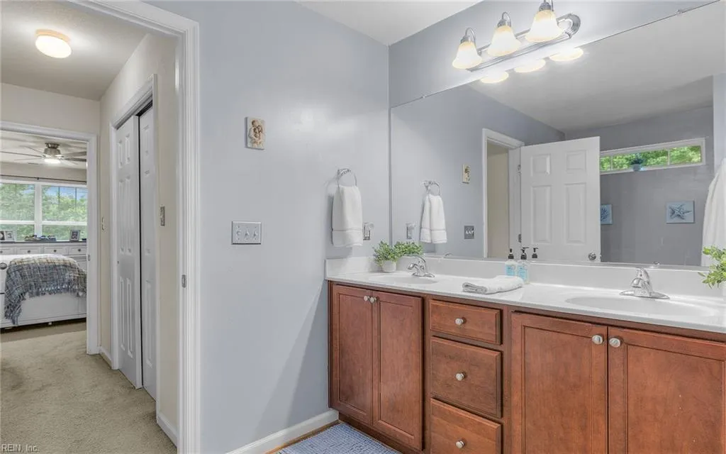 Portsmouth, Virginia 23703, United States, 4 Bedrooms Bedrooms, ,3 BathroomsBathrooms,Residential,Active,208329