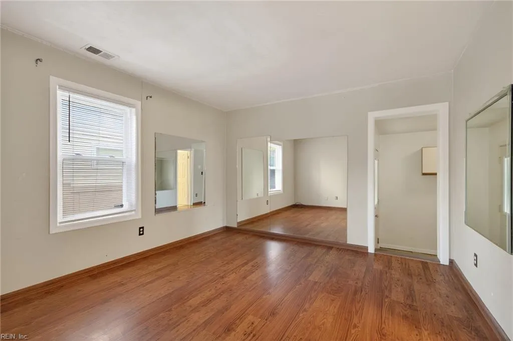 Virginia Beach, Virginia 23451, United States, 4 Bedrooms Bedrooms, ,4 BathroomsBathrooms,Residential,Active,257612