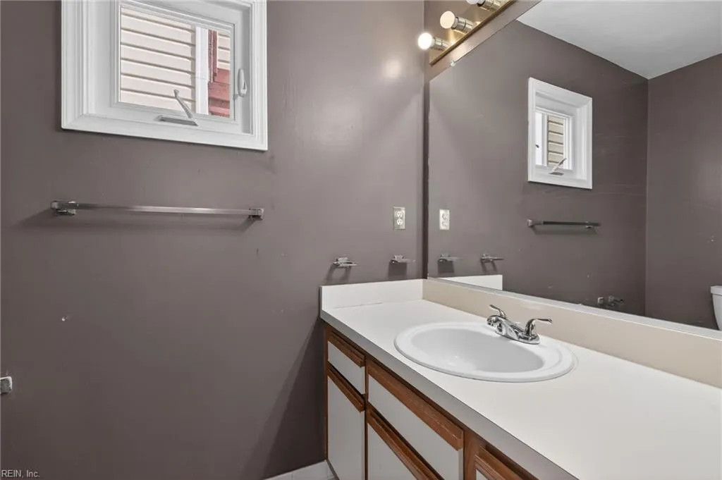 Virginia Beach, Virginia 23451, United States, 4 Bedrooms Bedrooms, ,4 BathroomsBathrooms,Residential,Active,257612