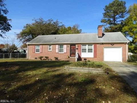 Photo of 40 Bonita Drive, Newport News, VA 23602 (MLS # 10635602)