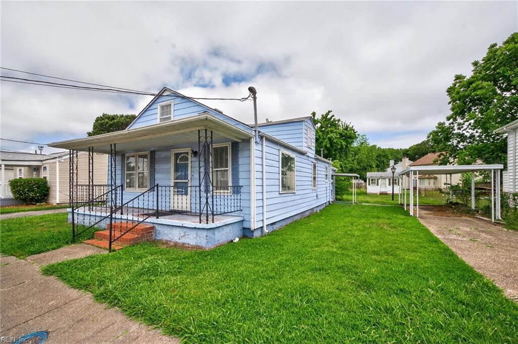 Photo of 948 Avenue H, Norfolk, VA 23513 (MLS # 10638927)