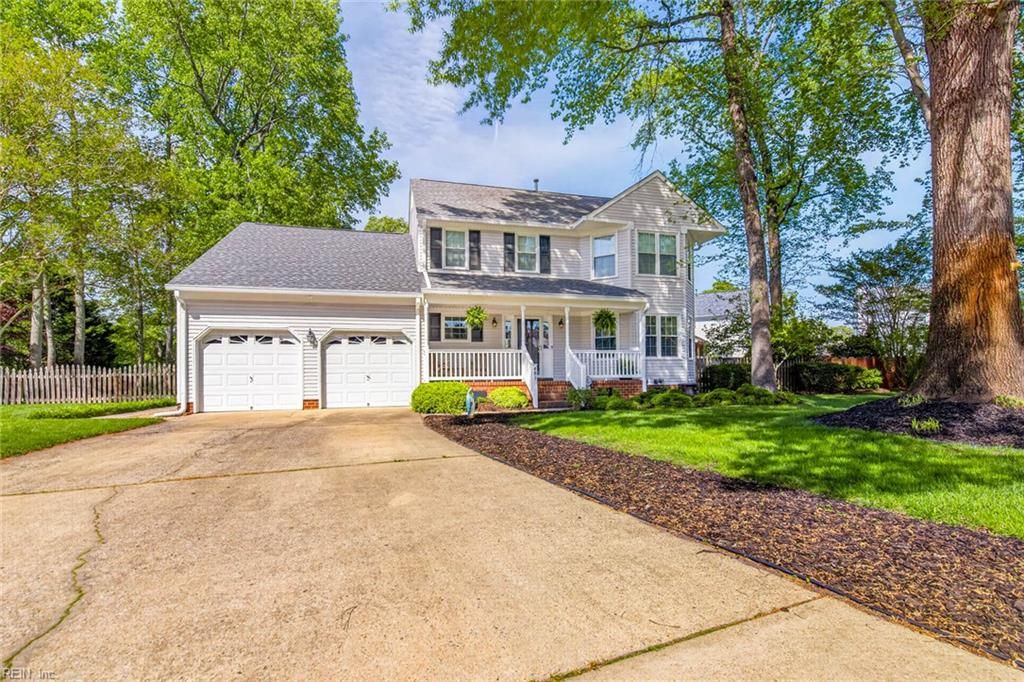 Photo of 401 Pelican Circle, Chesapeake, VA 23322 (MLS # 10630242)