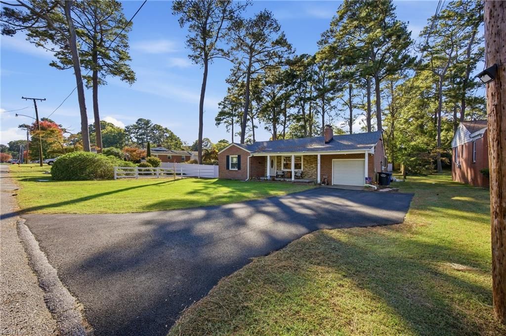 Photo of 415 Tareyton Lane, Portsmouth, VA 23701 (MLS # 10607663)