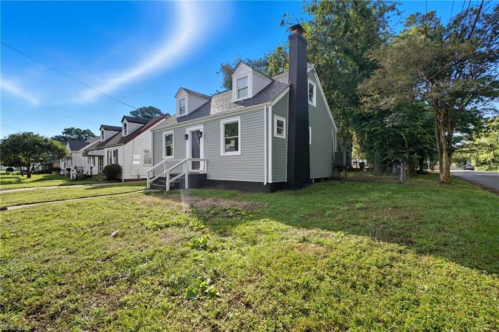 Photo of 4621 Columbia Street, Portsmouth, VA 23707 (MLS # 10612257)