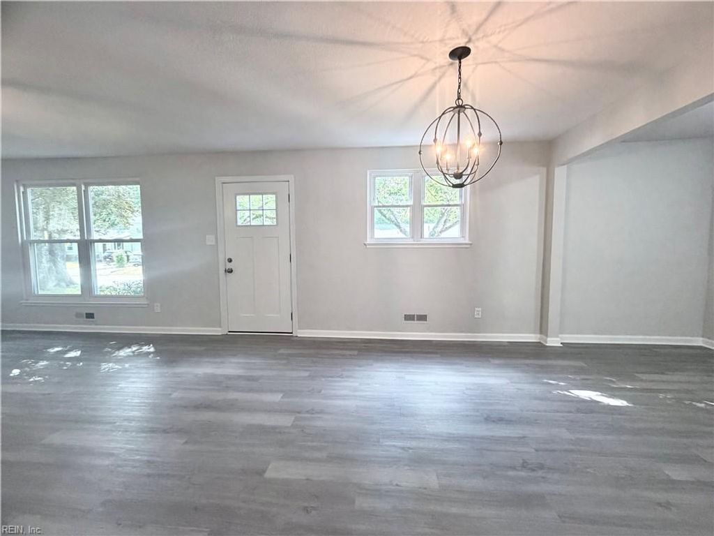 Photo of 1617 Bill Street, Norfolk, VA 23518 (MLS # 10634552)