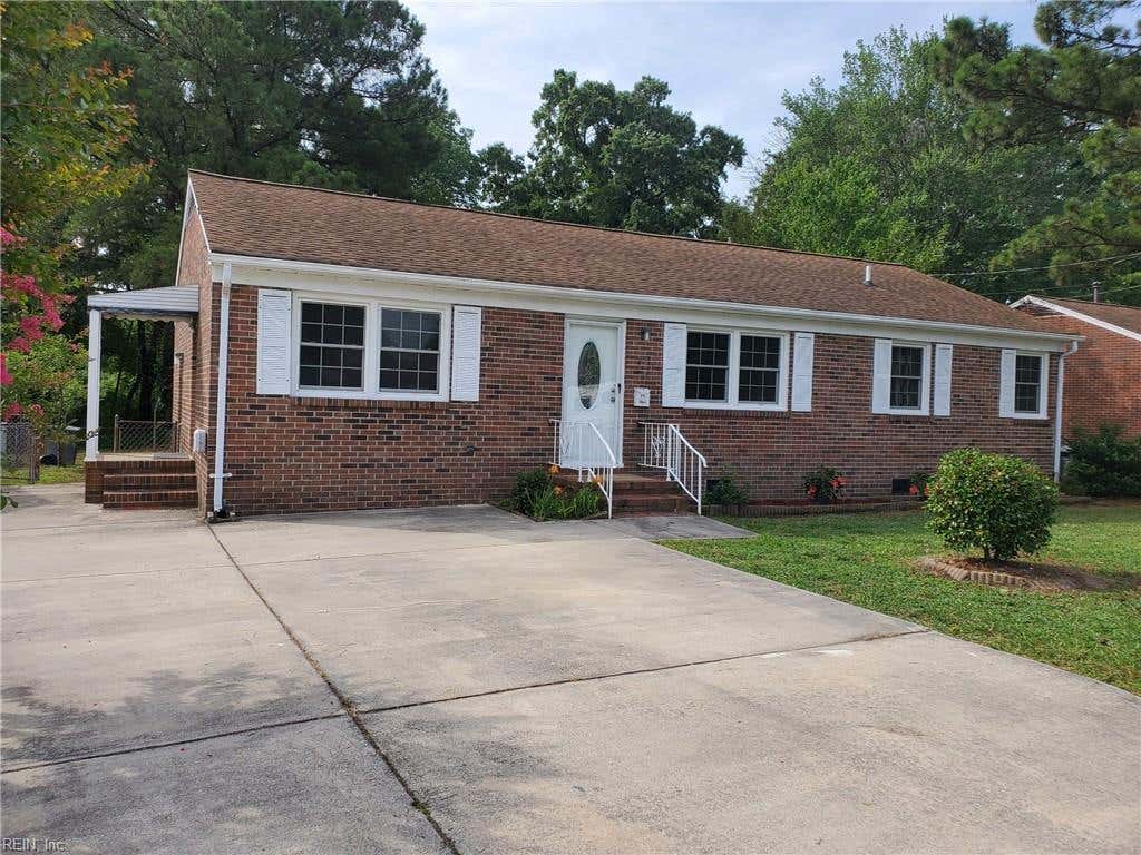 Photo of 8 Sheralyn Place, Hampton, VA 23666 (MLS # 10642192)