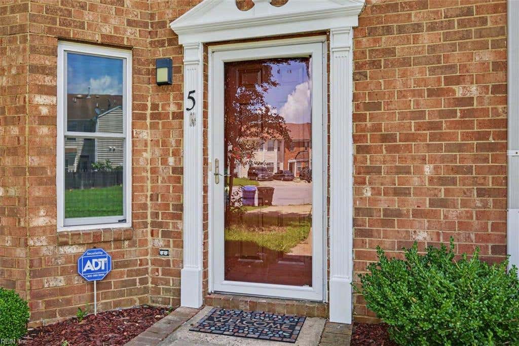 Photo of 5 Tidal Court, Portsmouth, VA 23703 (MLS # 10648351)