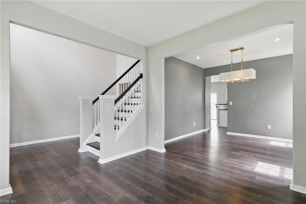 6021 Steeplechase LN
