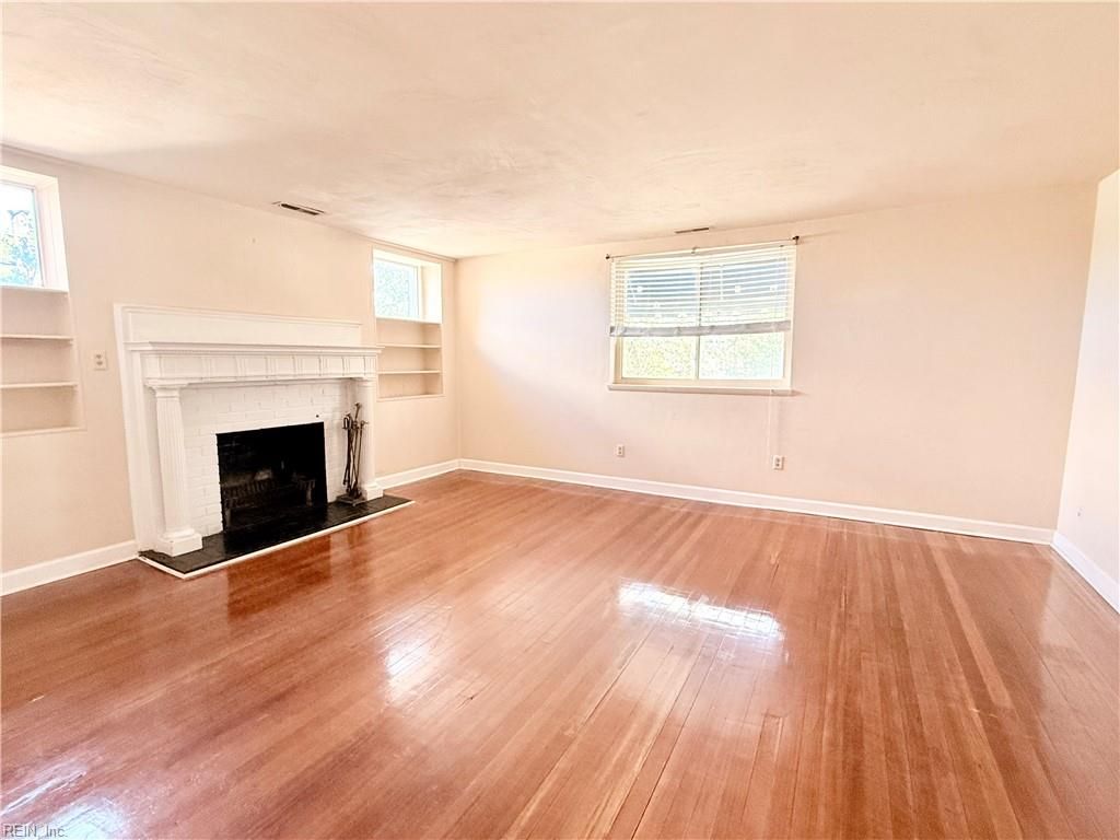Photo of 1915 Colonial Avenue #3, Norfolk, VA 23517 (MLS # 10627001)