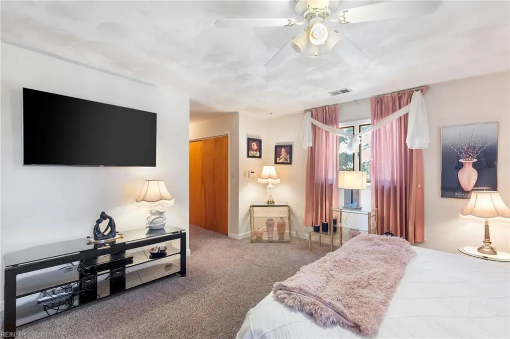 Portsmouth, Virginia 23701, United States, 3 Bedrooms Bedrooms, ,3 BathroomsBathrooms,Residential,Active,1566