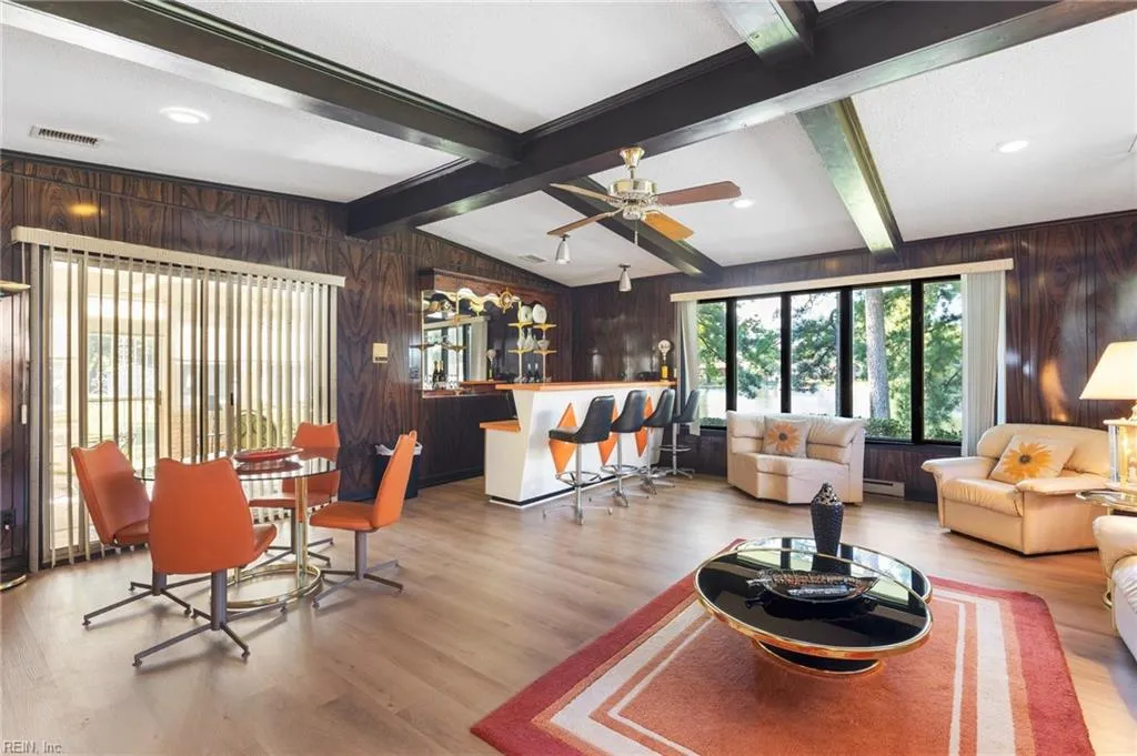 Portsmouth, Virginia 23701, United States, 3 Bedrooms Bedrooms, ,3 BathroomsBathrooms,Residential,Active,1566