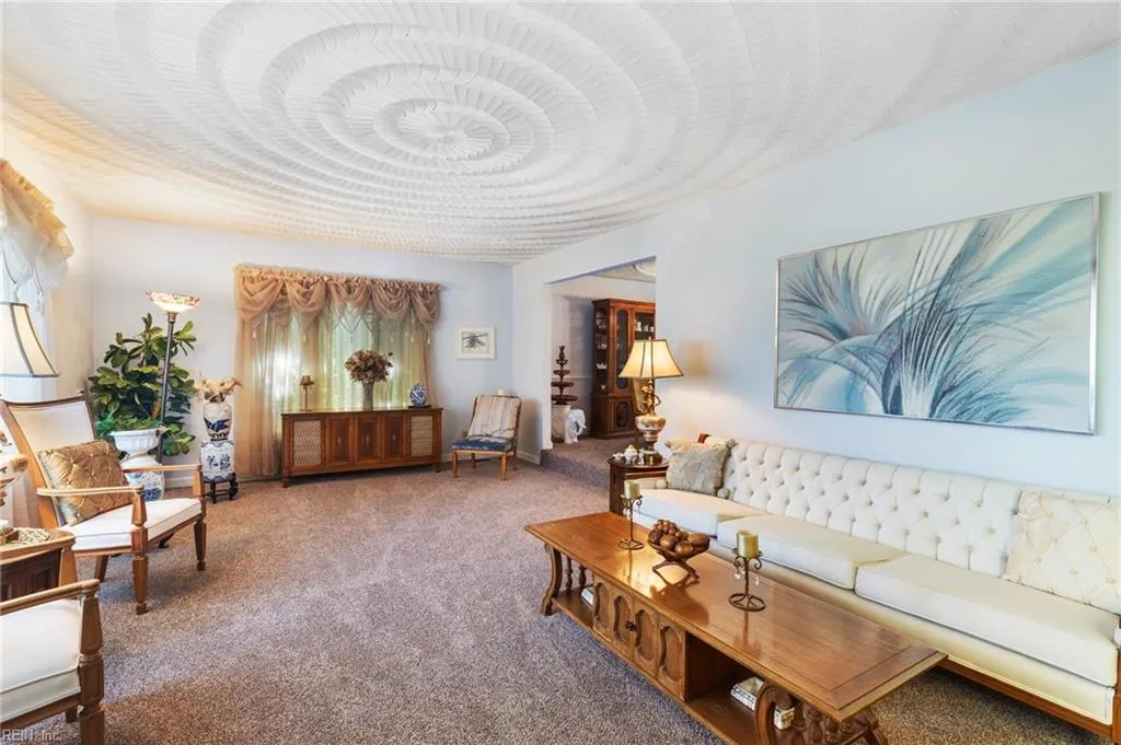 Portsmouth, Virginia 23701, United States, 3 Bedrooms Bedrooms, ,3 BathroomsBathrooms,Residential,Active,1566