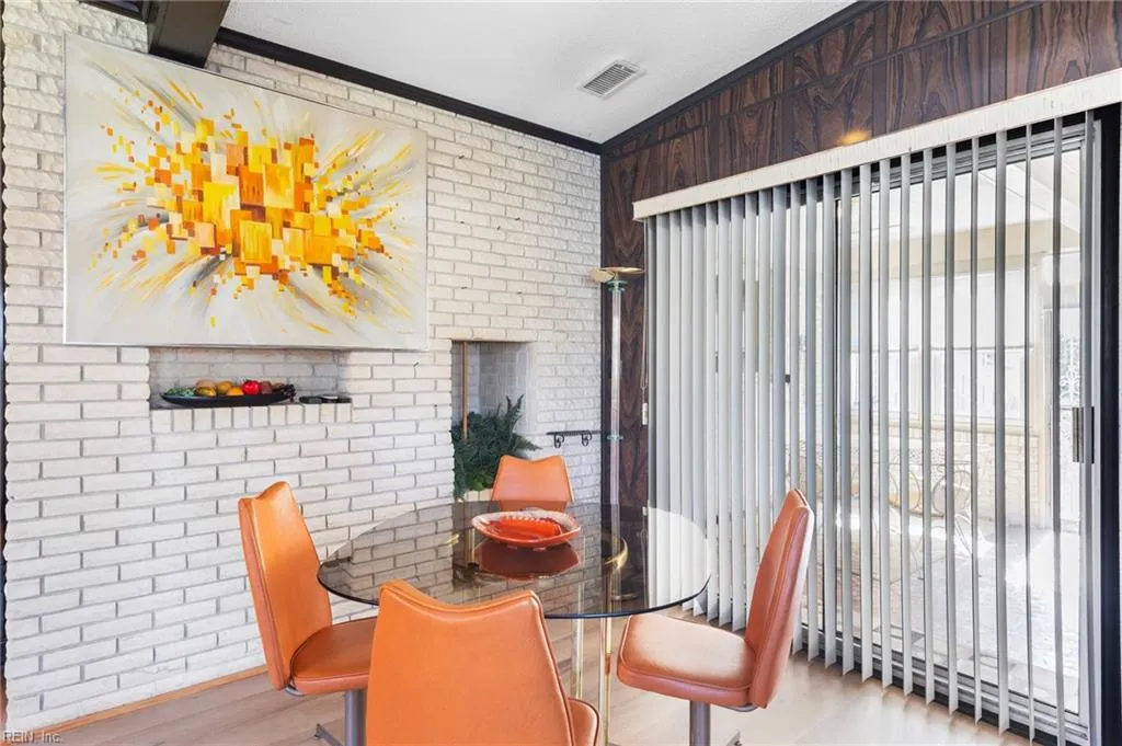 Portsmouth, Virginia 23701, United States, 3 Bedrooms Bedrooms, ,3 BathroomsBathrooms,Residential,Active,1566