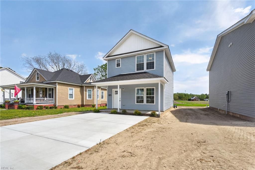 Photo of 421 Highland Avenue, Suffolk, VA 23434 (MLS # 10630579)