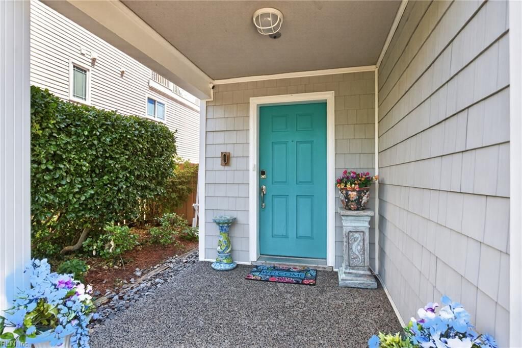 Photo of 832 Surfside Avenue, Virginia Beach, VA 23451 (MLS # 10634928)