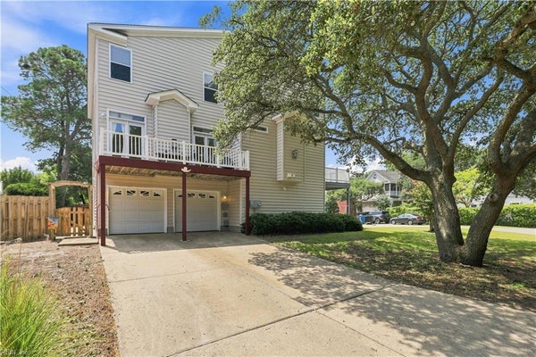 3781 SURRY RD, VIRGINIA BEACH, VA 23455 - Image fefbaaccd33fefece501f051c15ca9ef/120076767