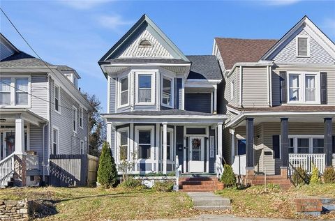 Photo of 1121 Hampton Avenue, Newport News, VA 23607 (MLS # 10614160)