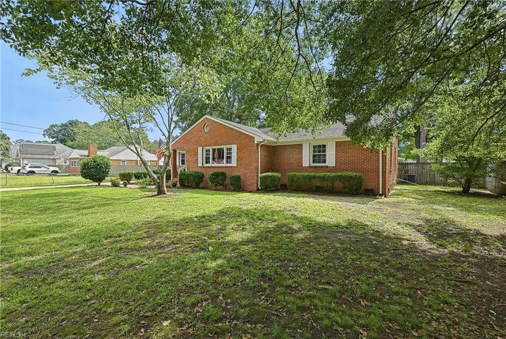 Photo of 145 Hurdle Drive, Chesapeake, VA 23322 (MLS # 10656377)