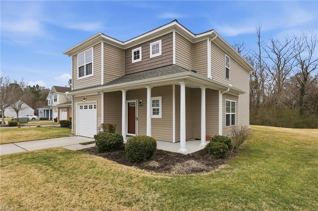 Photo of 1025 Rosemont Avenue, Suffolk, VA 23434 (MLS # 10627039)