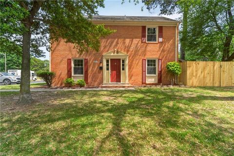 Photo of 399 Circuit Lane #F, Newport News, VA 23608 (MLS # 10633912)