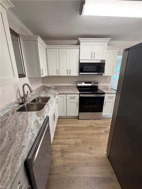 Photo of 1425 Shadywood Road, Norfolk, VA 23513 (MLS # 10649428)