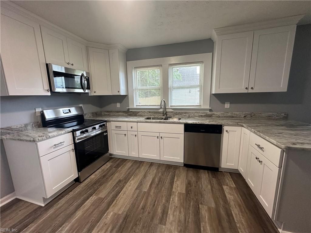 Photo of 26 Woodland Road, Hampton, VA 23663 (MLS # 10638423)