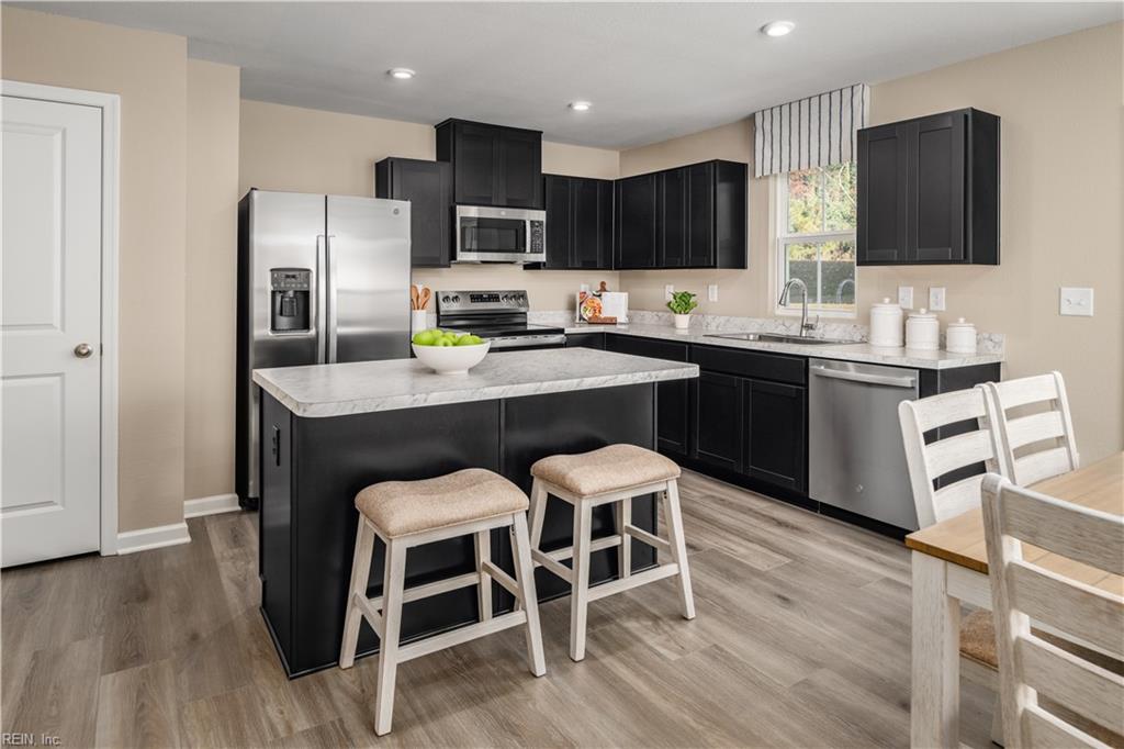 3206 Penguin CIR