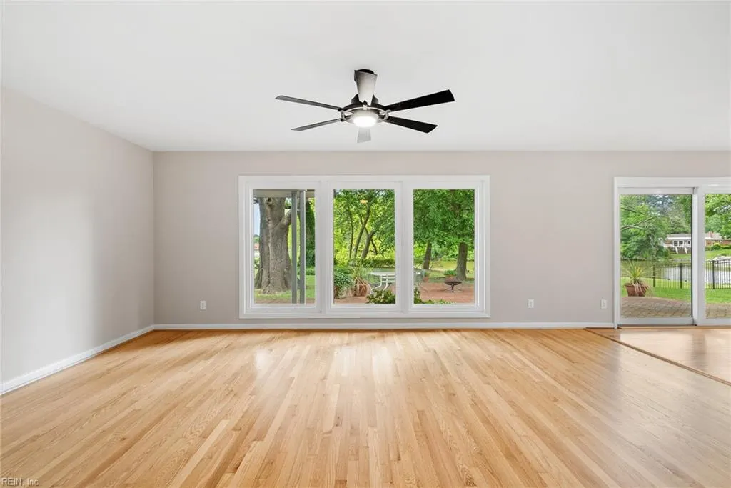 Virginia Beach, Virginia 23455, United States, 3 Bedrooms Bedrooms, ,3 BathroomsBathrooms,Residential,Active,156477