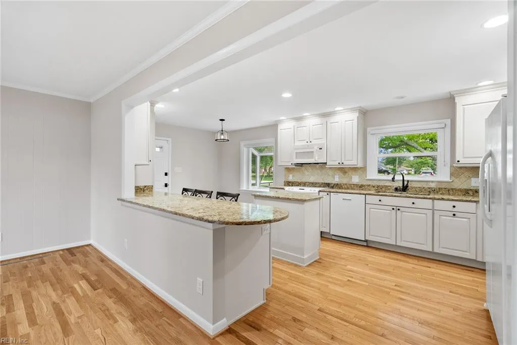 Virginia Beach, Virginia 23455, United States, 3 Bedrooms Bedrooms, ,3 BathroomsBathrooms,Residential,Active,156477