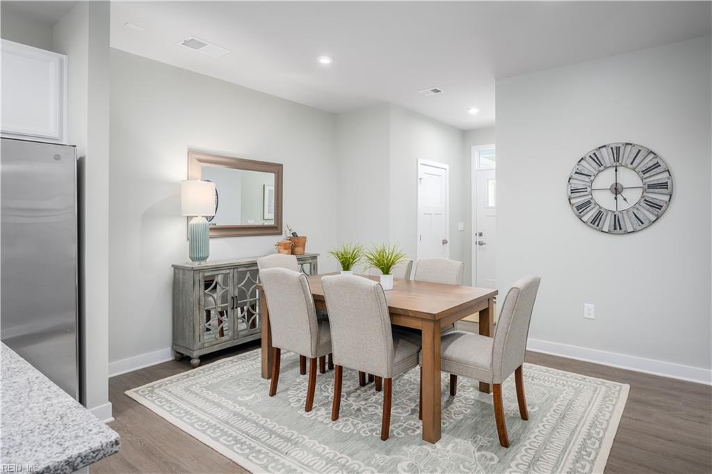 1127 Breakwater TRL