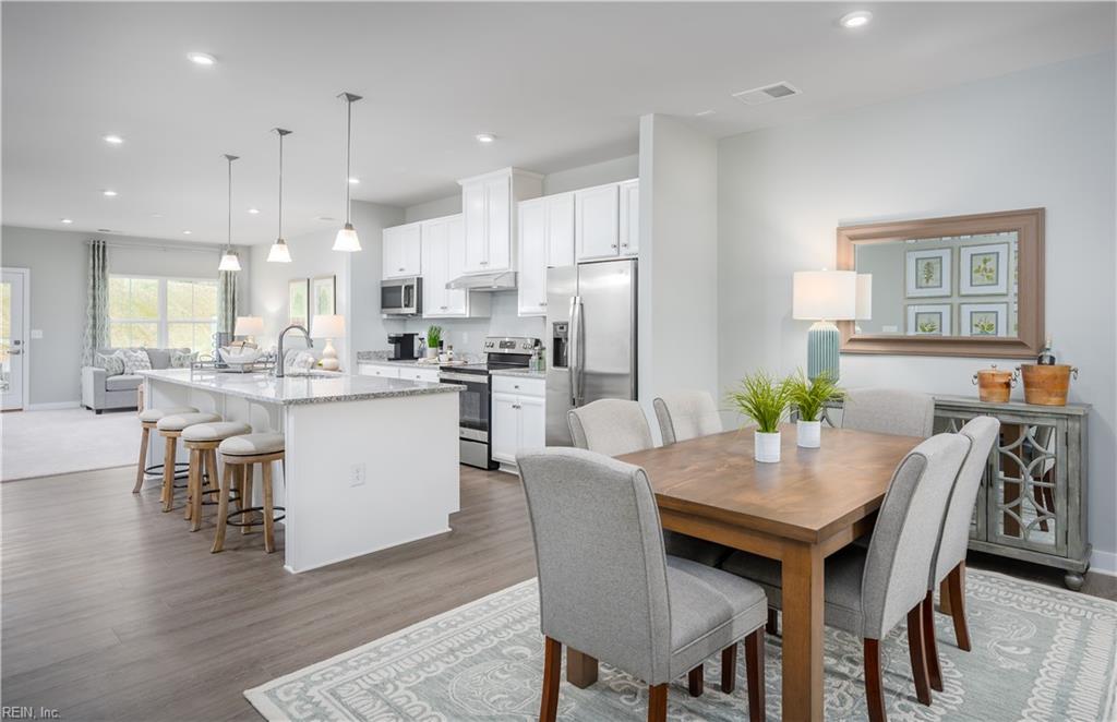 1127 Breakwater TRL
