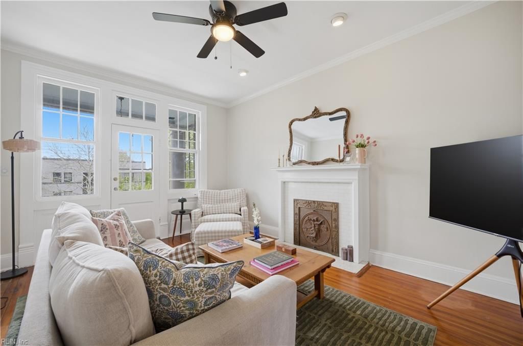 Photo of 524 Graydon Avenue #6, Norfolk, VA 23507 (MLS # 10629005)