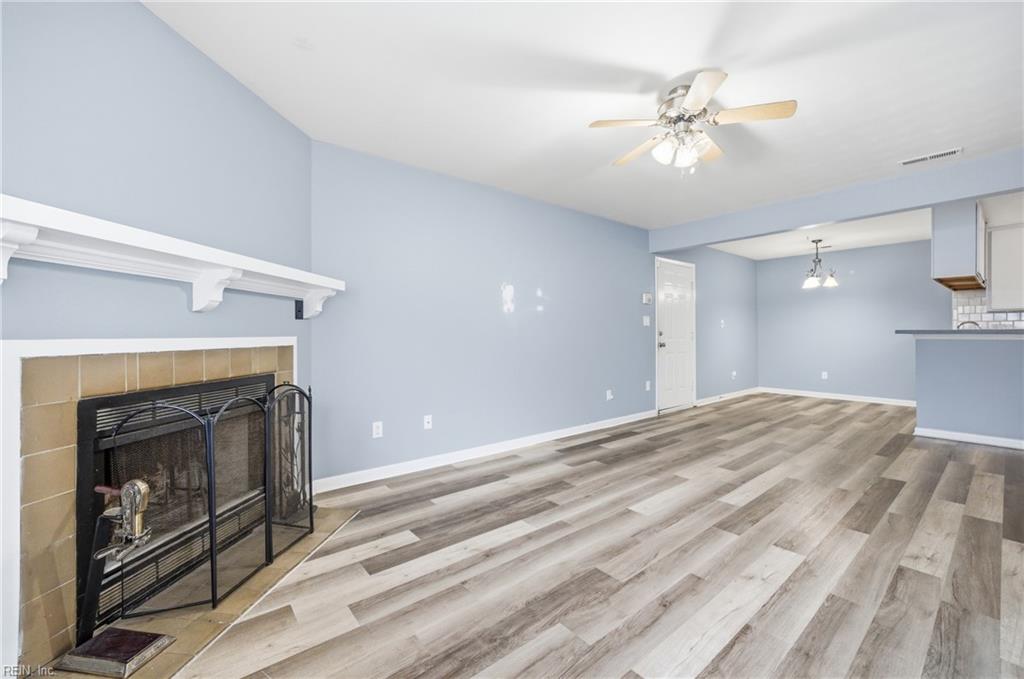 3954 Palomino DR 103