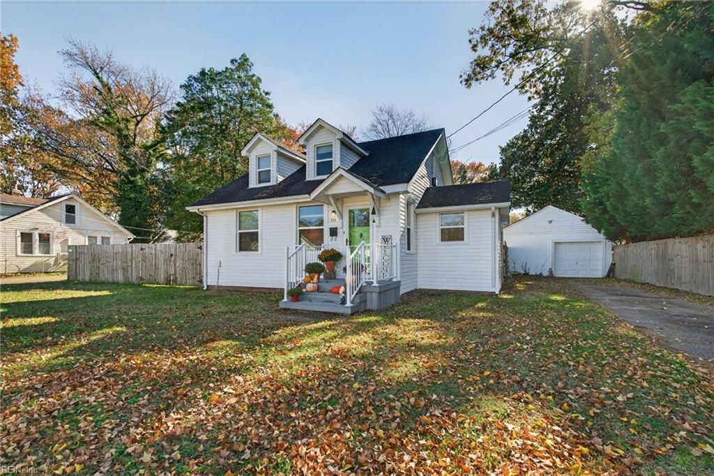 Photo of 777 Marvin Avenue, Norfolk, VA 23518 (MLS # 10622728)