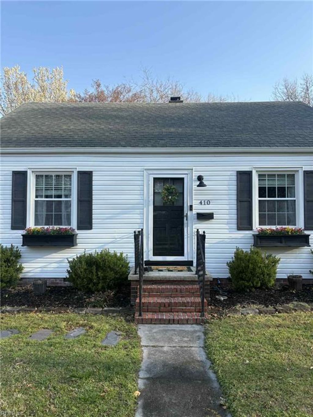 Photo of 410 N Shore Road, Norfolk, VA 23505 (MLS # 10626175)