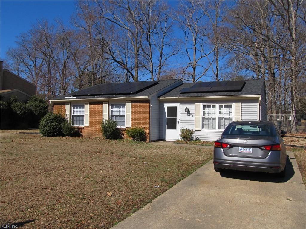 Photo of 507 Ashwood Drive, Newport News, VA 23602 (MLS # 10627410)