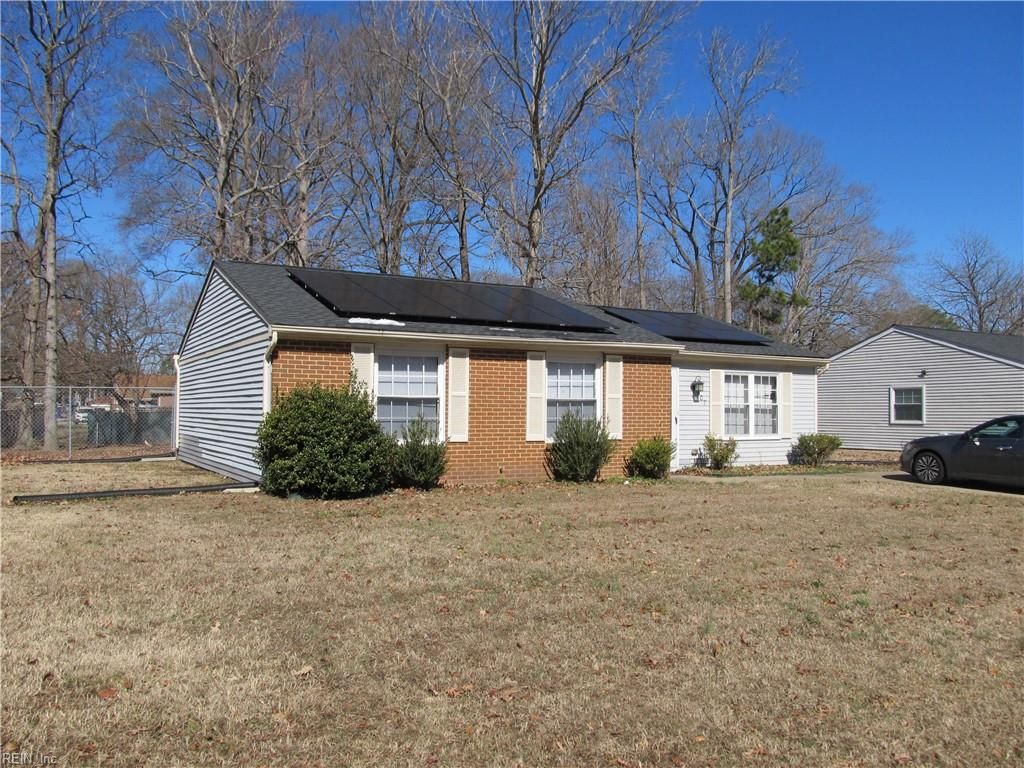 Photo of 507 Ashwood Drive, Newport News, VA 23602 (MLS # 10627410)