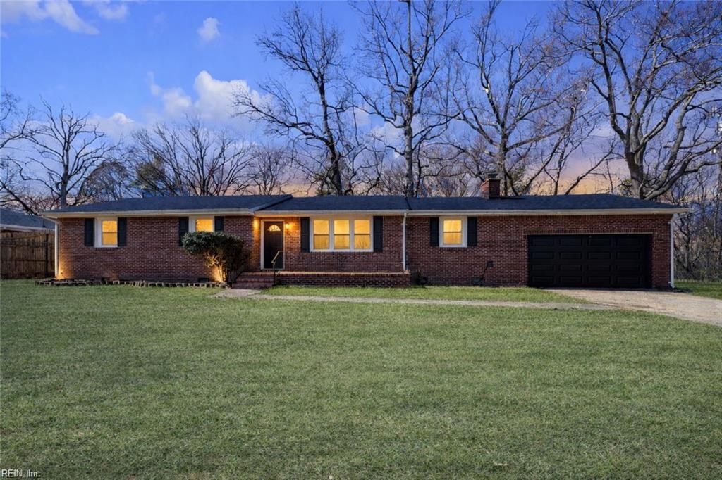 Photo of 2009 Meredith Road, Virginia Beach, VA 23455 (MLS # 10636305)