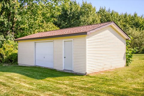 A home in Grand Blanc Twp