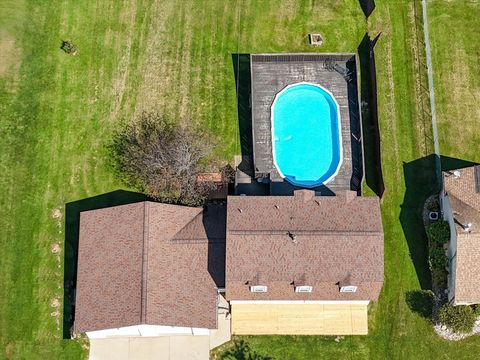 A home in Grand Blanc Twp