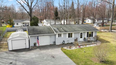 A home in RoscommonTownship_Roscommon
