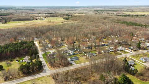 A home in RoscommonTownship_Roscommon