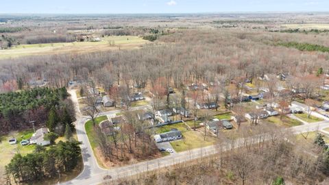 A home in RoscommonTownship_Roscommon