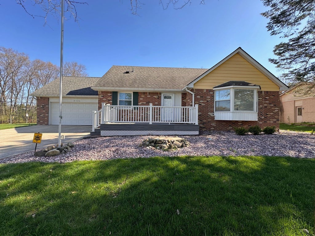 2526 Costa Mesa Road, Waterford, MI 48329, MLS 20240025944 Howard Hanna
