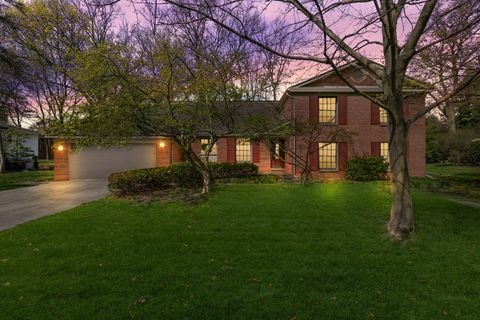 A home in Bloomfield Twp