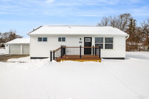 A home in Buena Vista Twp